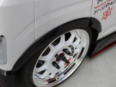 フロントオーバーフェンダー