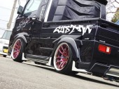 カスタムフェンダー