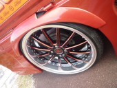 オーバーフェンダー（前後被せタイプ、フロント出幅２０mm・リア３０mm）